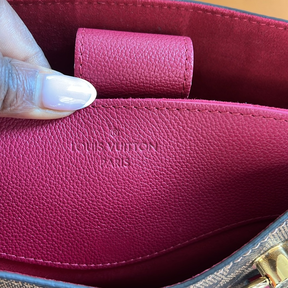 Louis Vuitton Riverside - Picture 7 of 9